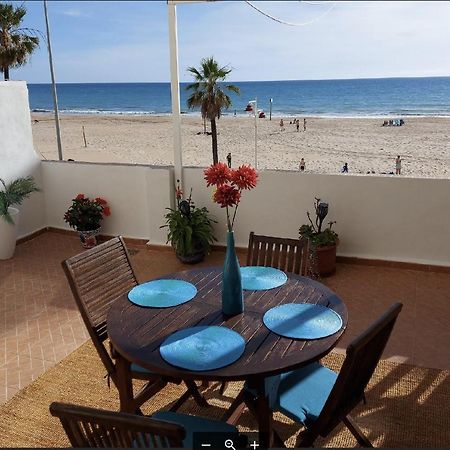 Amazing Frontal Beach Apartment #Traveller'S Awards2023 Cádiz Eksteriør bilde