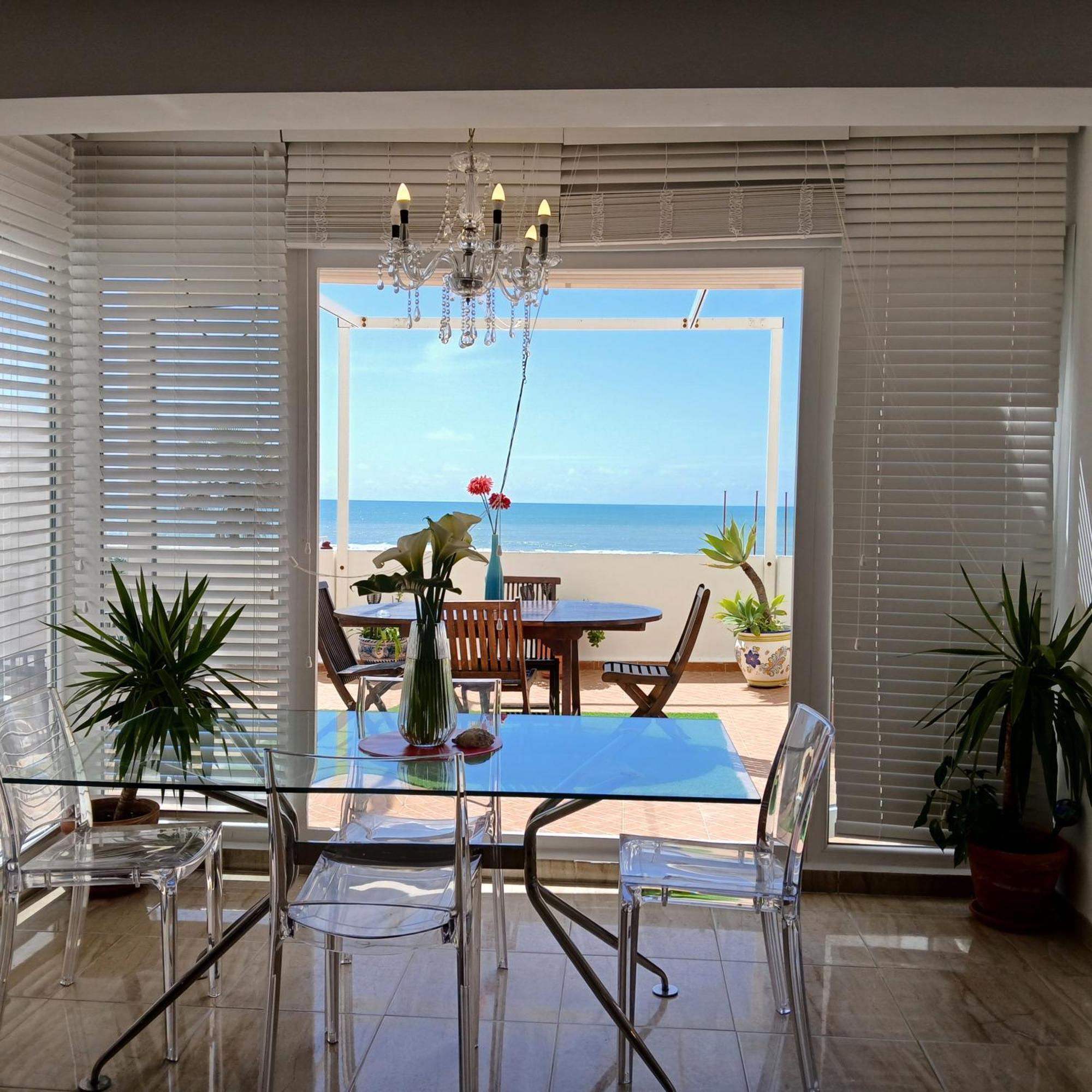 Amazing Frontal Beach Apartment #Traveller'S Awards2023 Cádiz Eksteriør bilde