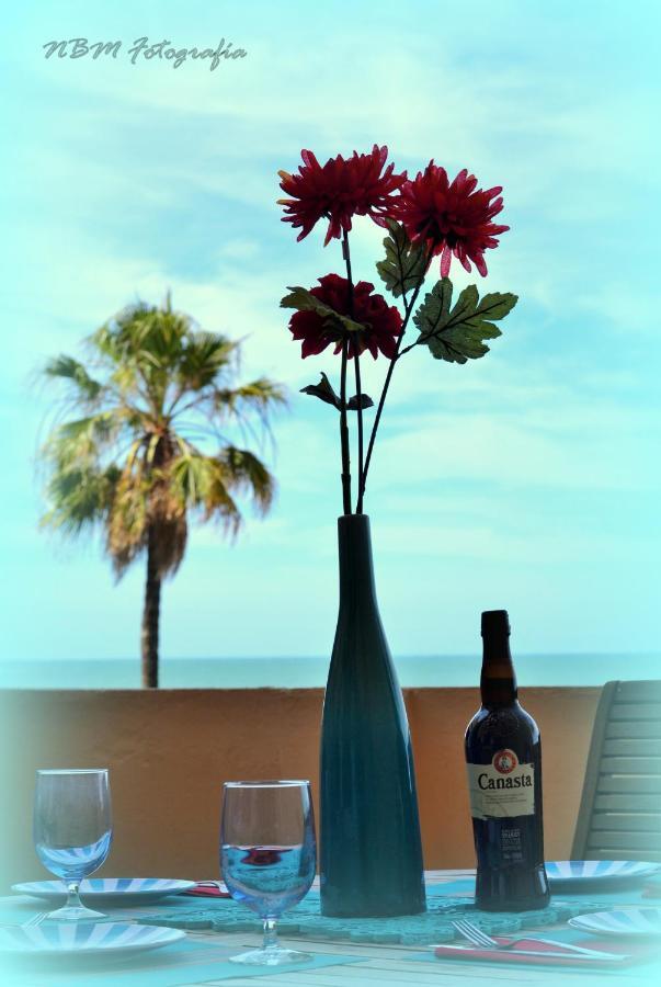 Amazing Frontal Beach Apartment #Traveller'S Awards2023 Cádiz Eksteriør bilde